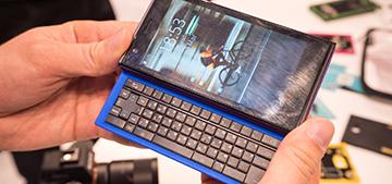 Видео: вторые половинки для Jolla Phone на MWC 2015