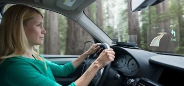 Стартапы недели. Выпуск 13: Навигация на лобовом стекле, невидимая клавиатура и самый демократичный детский робот