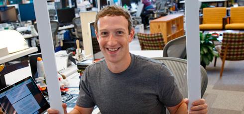 Паранойя — это норма, если вы глава Facebook. О том, почему Марк Цукерберг заклеил веб-камеру ноутбука