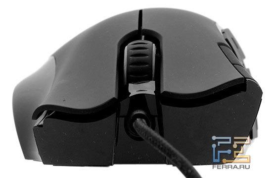 Основные кнопки и колесо прокрутки на корпусе Razer Naga