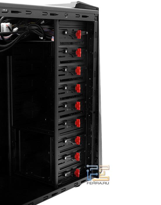 Стойка для накопителей универсальна