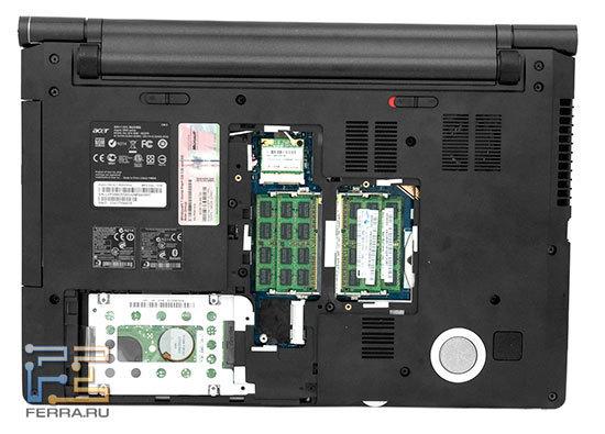 У Acer Aspire 5943G можно заменить четыре модуля памяти, жесткий диск и беспроводную сетевую карту