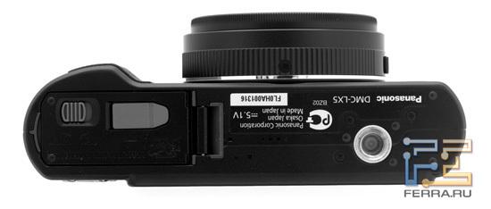 Нижняя сторона корпуса Panasonic Lumix LX5