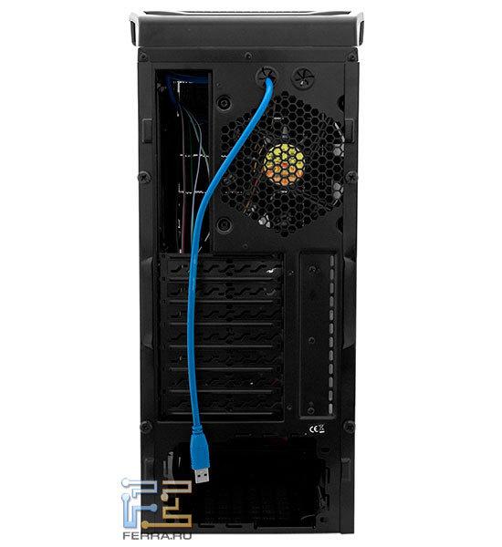 Вид на заднюю панель