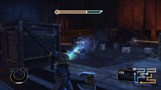 Бластер в Warhammer 40.000: Space Marine имеет бесконечное количество патронов, но толку от него немного — урон очень слабый