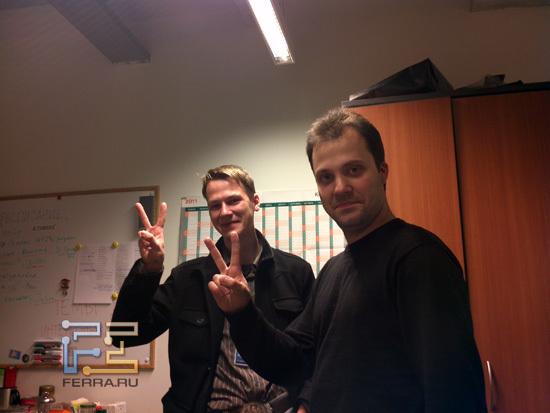 Замглавреда и фоторедактор демонстрируют свое отношение к камере — Acer Iconia Tab A500