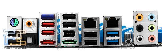 Кнопка обнуления BIOS специально была сделана такой маленькой