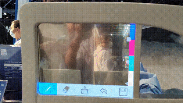 Окно такси с сенсорным экраном? Китайцы показали, как это будет выглядеть