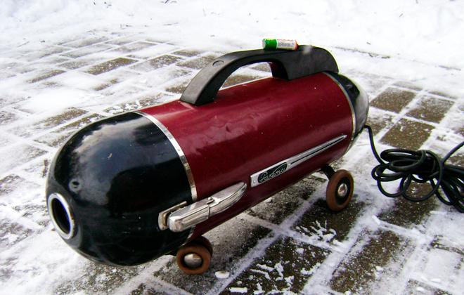 Как в СССР копировали западную технику: 6 моделей советских пылесосов и оригиналы