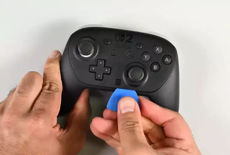 Ремонт геймпада для Nintendo Switch 2 оказался очень тяжелой задачей