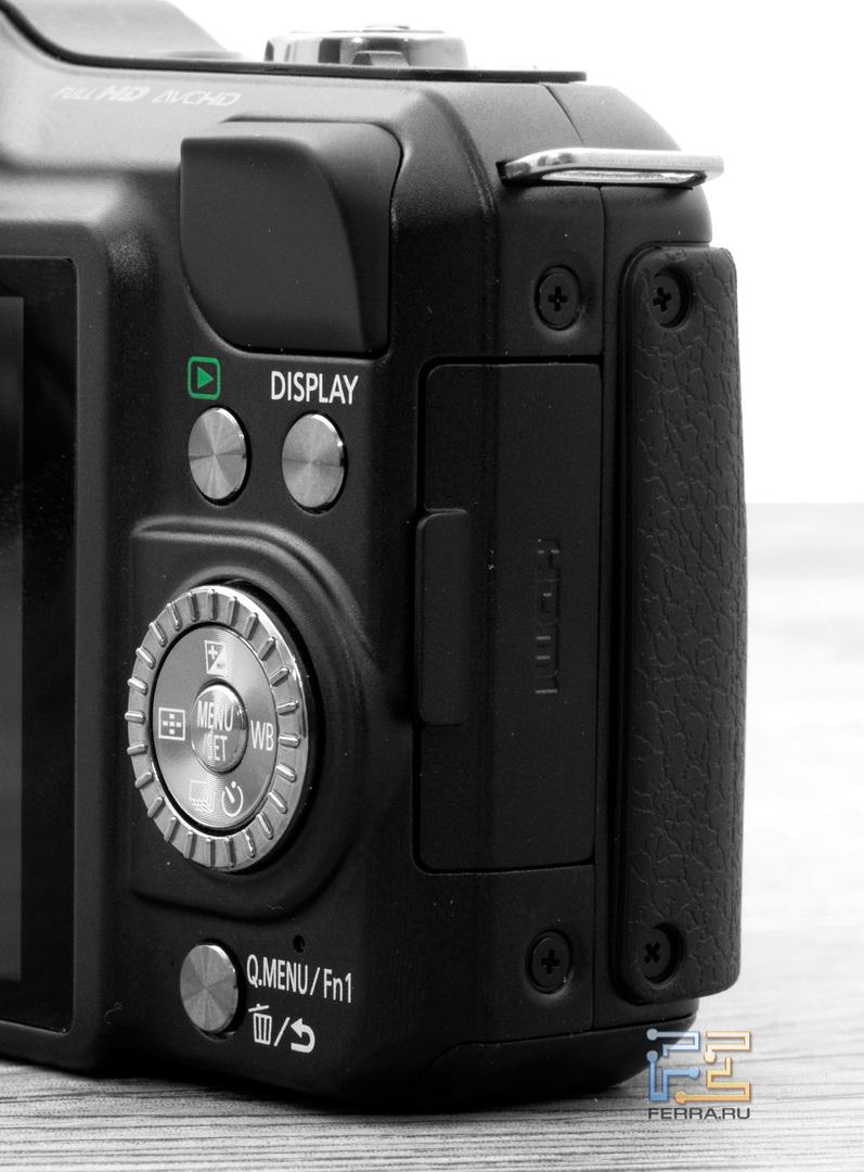 Элементы управления на тыльной стороне корпуса Panasonic Lumix GF5