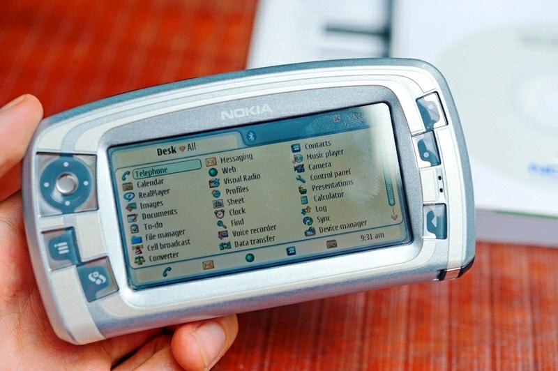 Nokia 7710 — 3,5 дюймов, 2004 год