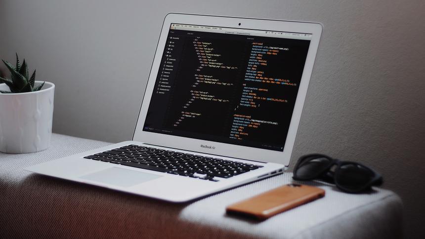 Apple MacBook Air 13 (фотография: Goran Ivos)