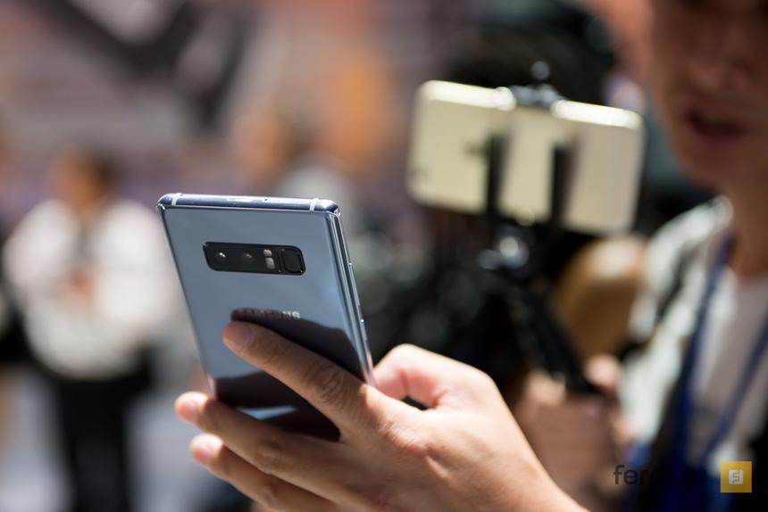 Первый обзор Samsung Galaxy Note8: отдадим всё лучшее в большие руки