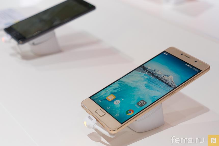 Lenovo P2 - правая грань