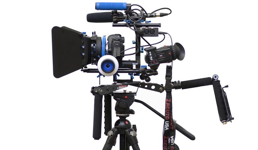 Абстрактный DSLR в роли серьезной видеокамеры