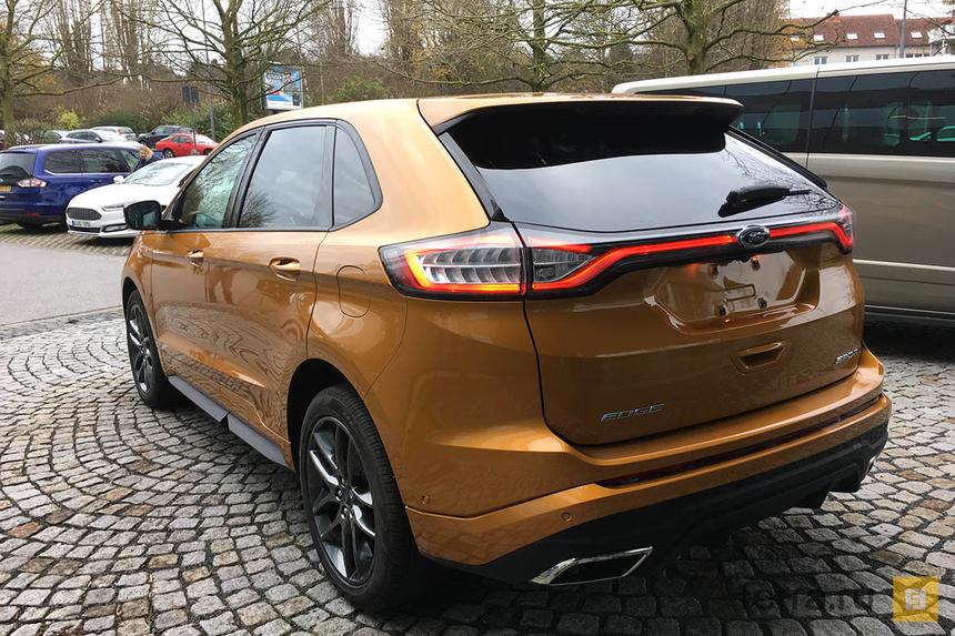 Ford Edge возле научно-исследовательского центра компании в Ахене