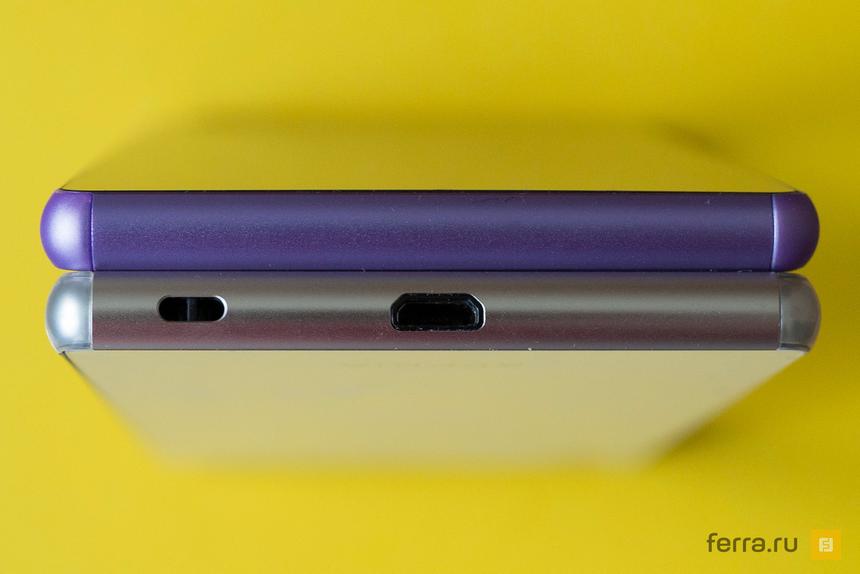 Разъем microUSB на нижнем торце Sony Xperia Z3+ и его отсутствие у Xperia Z3