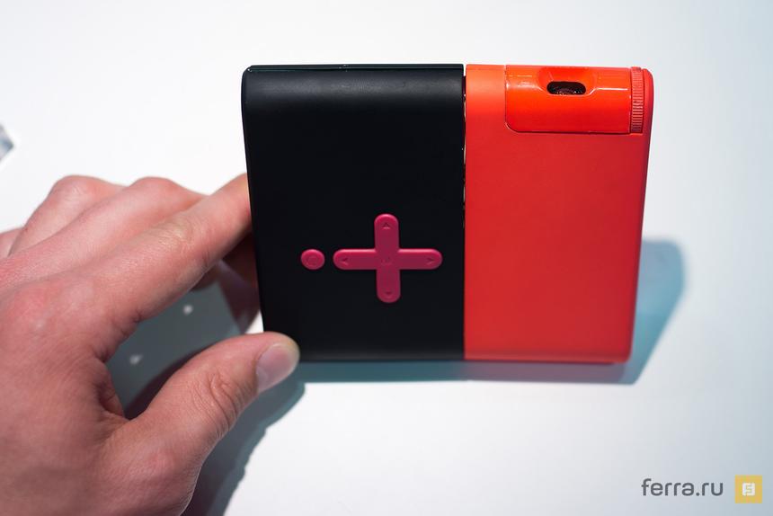 Lenovo Pocket Projector на выставке MWC 2015
