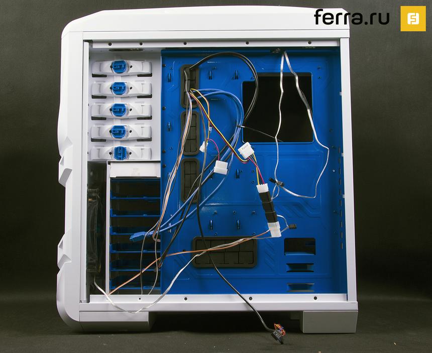 Aerocool GT-S White Edition, вид сбоку без дверцы