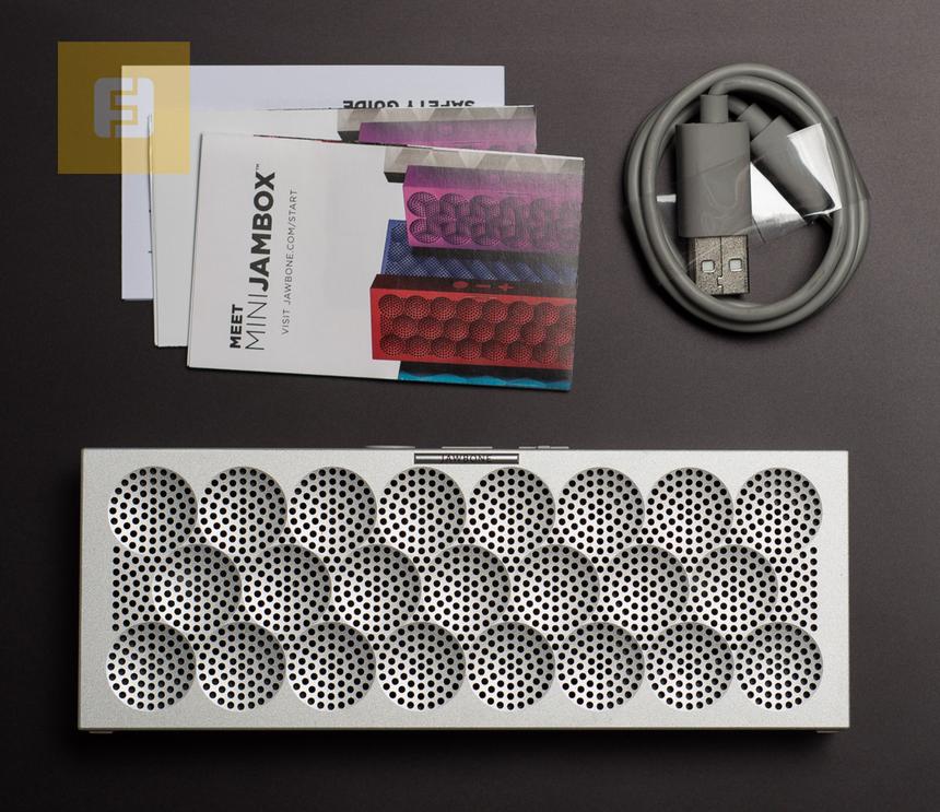 Комплект поставки Jawbone MINI JAMBOX