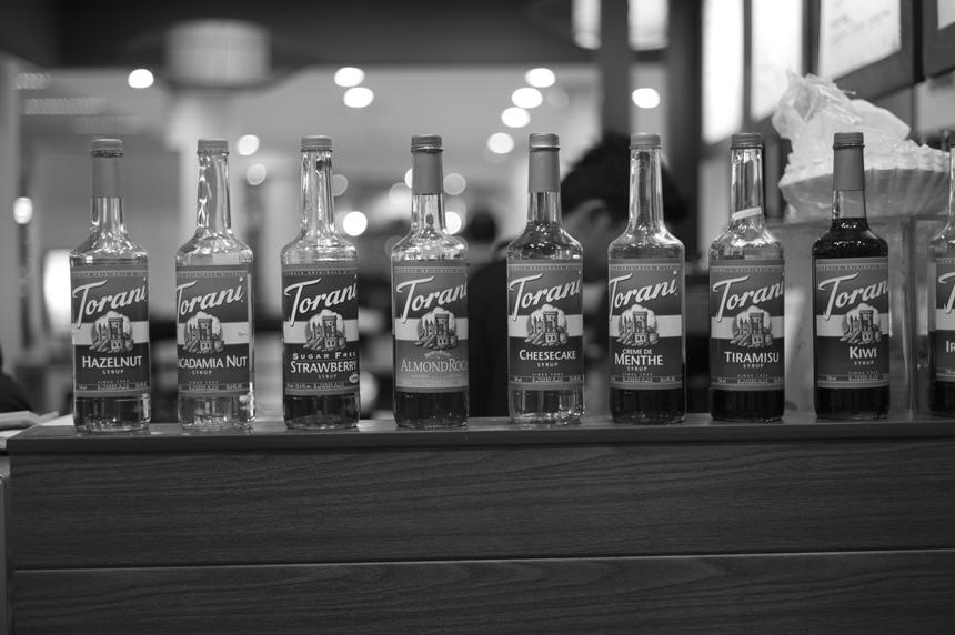 Leica M Monochrom, 50 мм, f/2.4, ISO 1000, 1/90 c