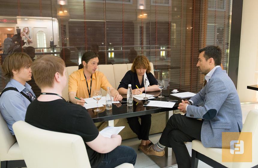 Журналисты Ferra.ru пытаются выяснить правдивость слухов