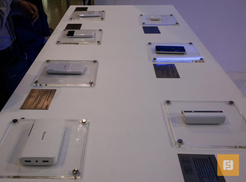 Портативный аккумулятор Huntkey на 12000 мАч