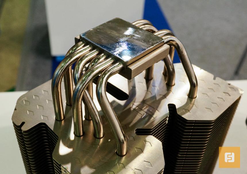 Кулер Deepcool Lucifer, контактная площадка