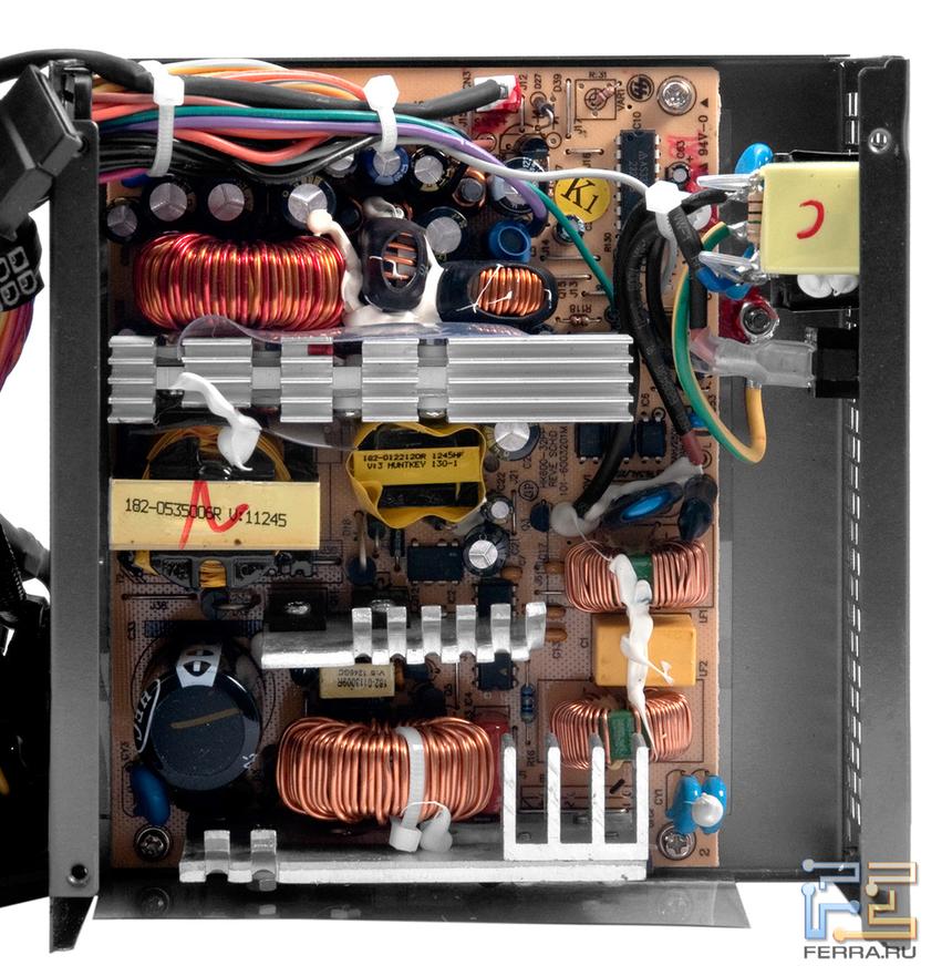 Внутренности блока HuntKey GS 550