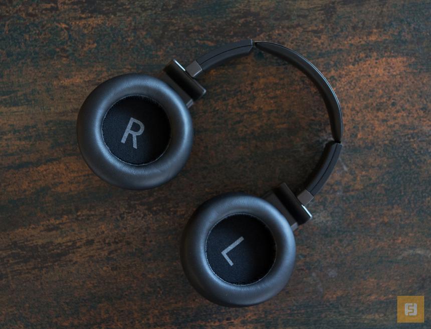 Амбушюры очень мягкие и дышащие