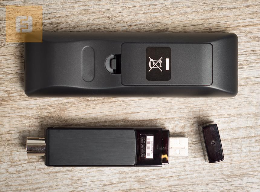 Пульт ДУ и тюнер AverMedia AVerTV Hybrid Volar T2, вид снизу