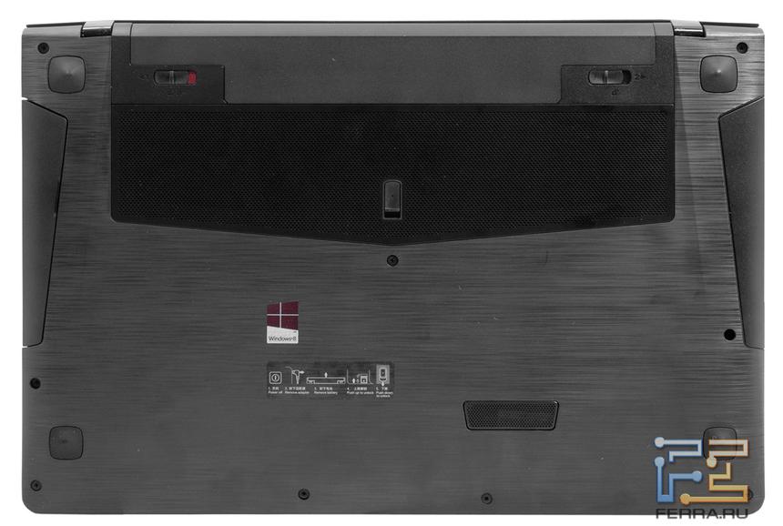 Обратная сторона Lenovo IdeaPad Y500