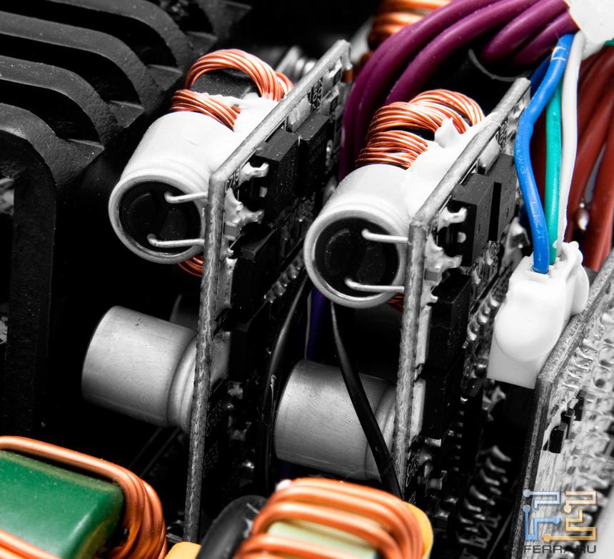 OCZ ZX-1250, DC-DC преобразователи каналов +5 и +3,3