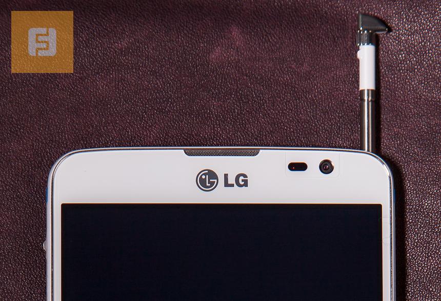 Тонкий стилус имеет специальный мягкий наконечник