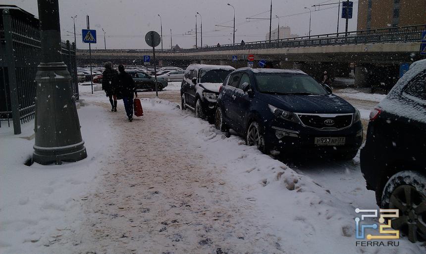 Двойные стандарты. Обзор Dual SIM-смартфона HTC Desire SV