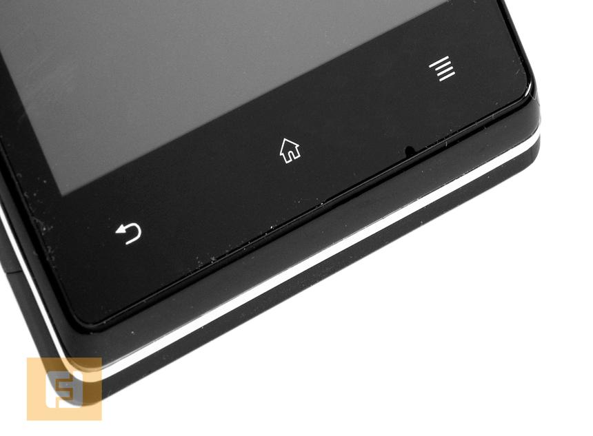 Кнопки под экраном Sony Xperia E dual