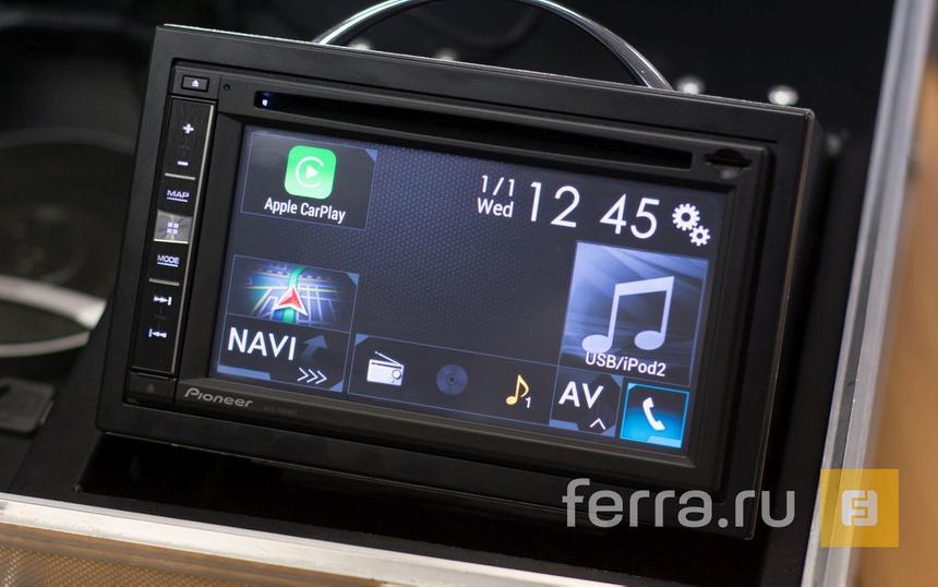 Иконка Apple CarPlay в фирменном интерфейсе Pioneer AVIC-F960BT