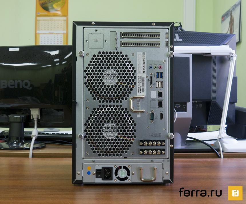 Thecus N8850, вид сзади