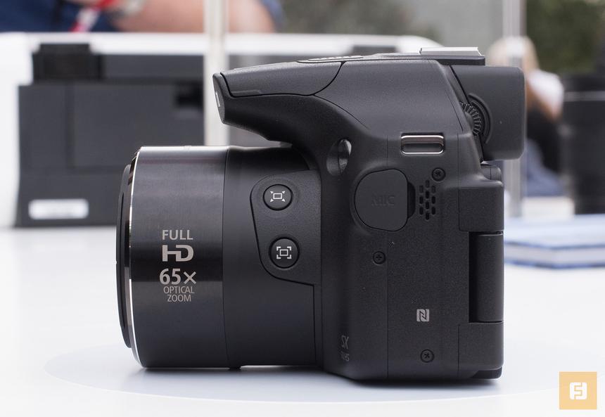 Canon PowerShot SX60 HS, вид слева