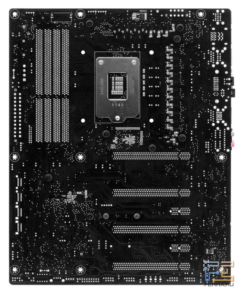 Обратная сторона материнской платы ASUS P8Z77 WS