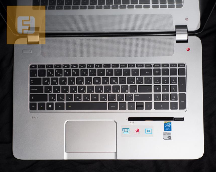 Рабочая поверхность HP ENVY 17-j100sr