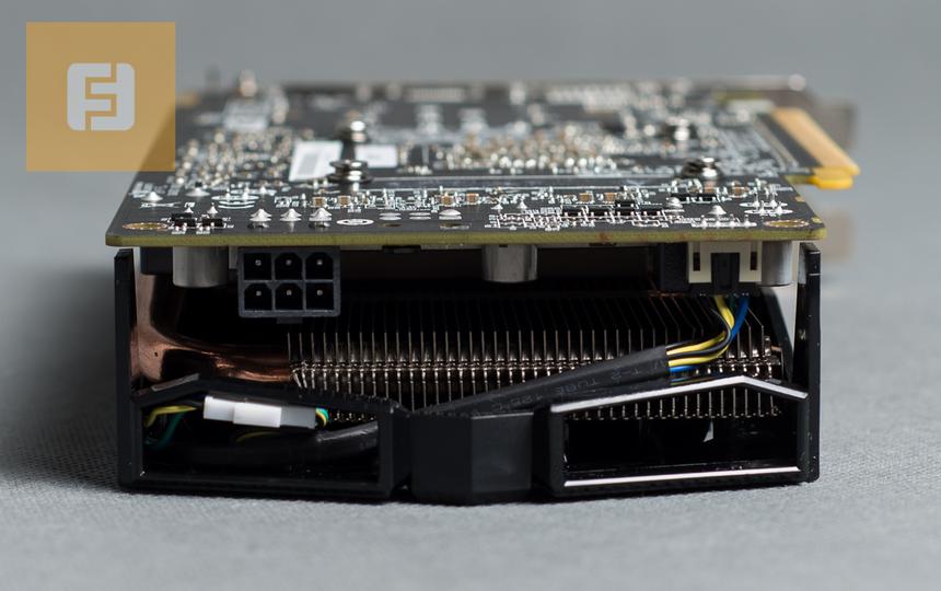 Разъем питания SAPPHIRE Dual-X R7 265