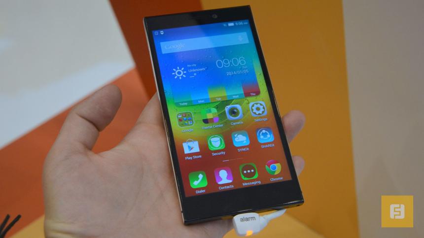 Lenovo Vibe Z2 в руке