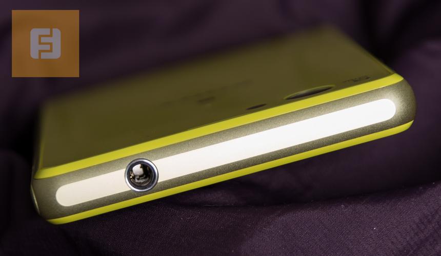 Верхний торец корпуса Sony Xperia Z1 Compact