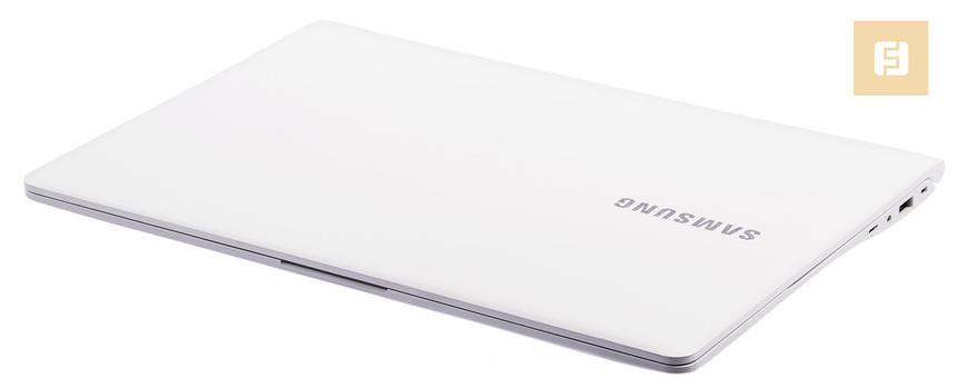 Закрытый Samsung ATIV Book 9 Lite