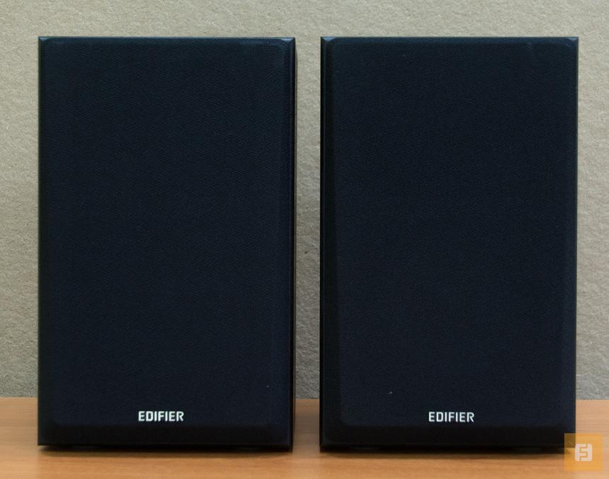 Общий вид колонок Edifier R1100