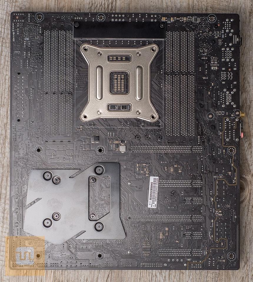 ASUS RAMPAGE IV EXTREME BLACK EDITION, оборотная сторона