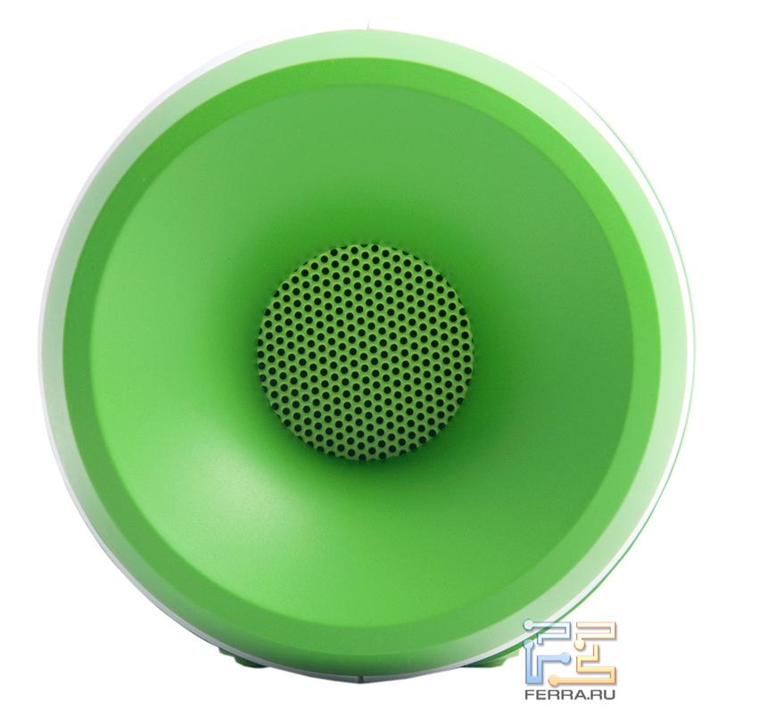 На одном из торцов — фазоинвертор