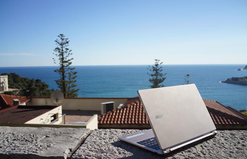 Acer V5 на APU AMD в Монте-Карло